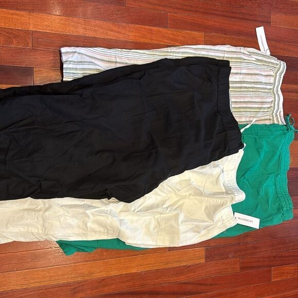 Bundle of Liz Claiborne 5x - Picture 2 of 10